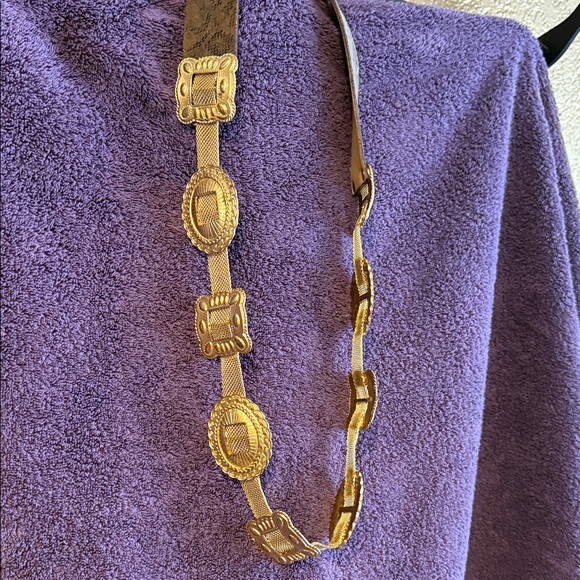 Streets Ahead Gold Decorative Belt NWOT - Picture 2 of 16